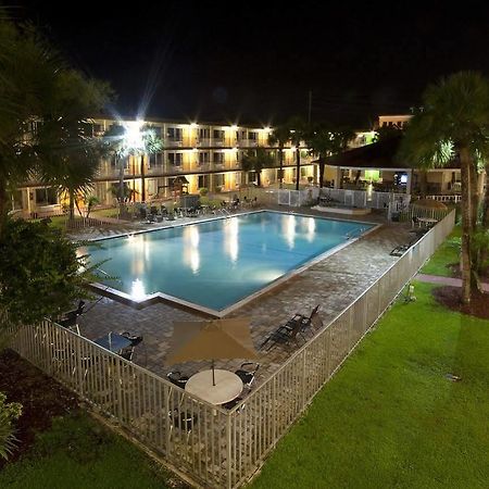 Roomba Inn & Suites At Old Town Kissimmee Eksteriør billede