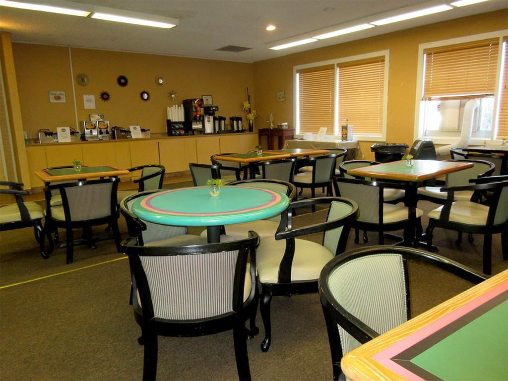 Roomba Inn & Suites At Old Town Kissimmee Eksteriør billede