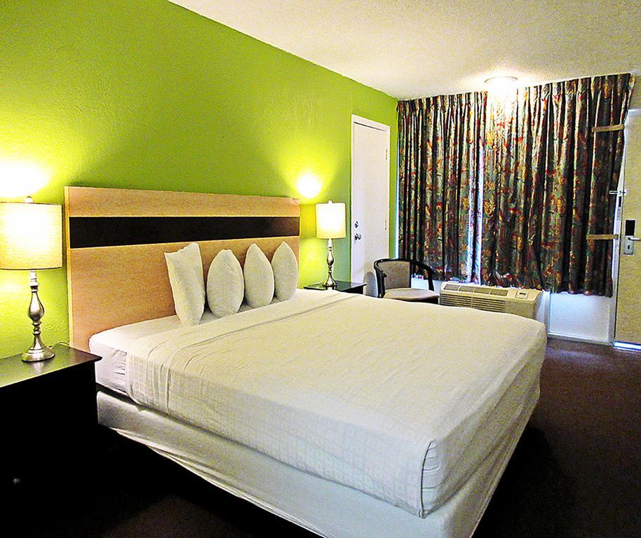 Roomba Inn & Suites At Old Town Kissimmee Eksteriør billede