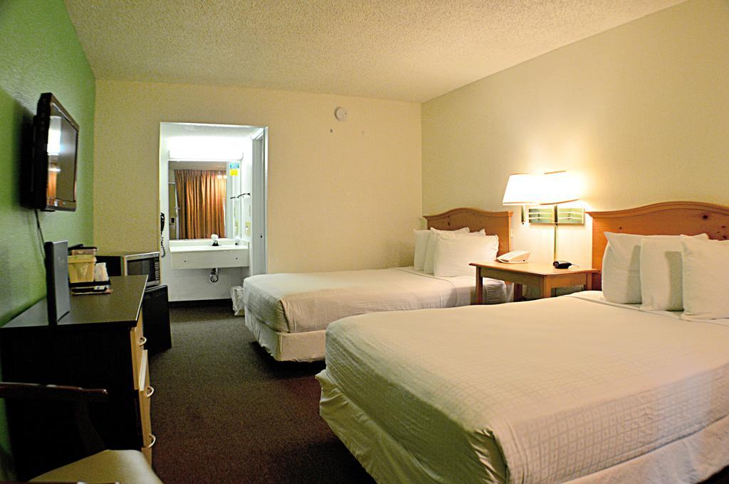 Roomba Inn & Suites At Old Town Kissimmee Eksteriør billede