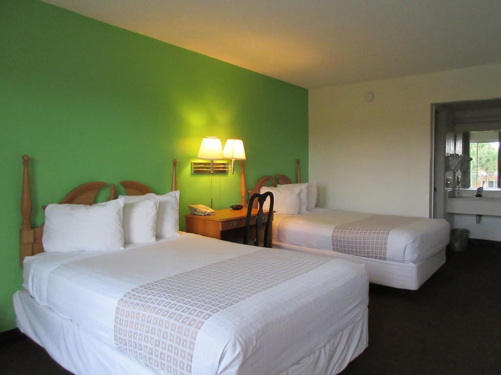 Roomba Inn & Suites At Old Town Kissimmee Eksteriør billede