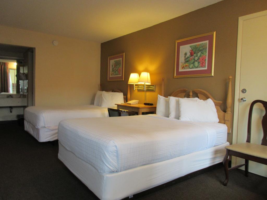 Roomba Inn & Suites At Old Town Kissimmee Eksteriør billede