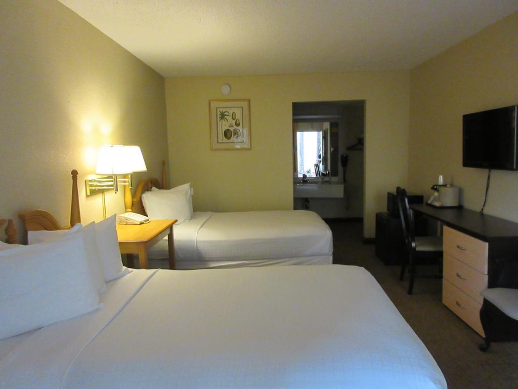 Roomba Inn & Suites At Old Town Kissimmee Eksteriør billede