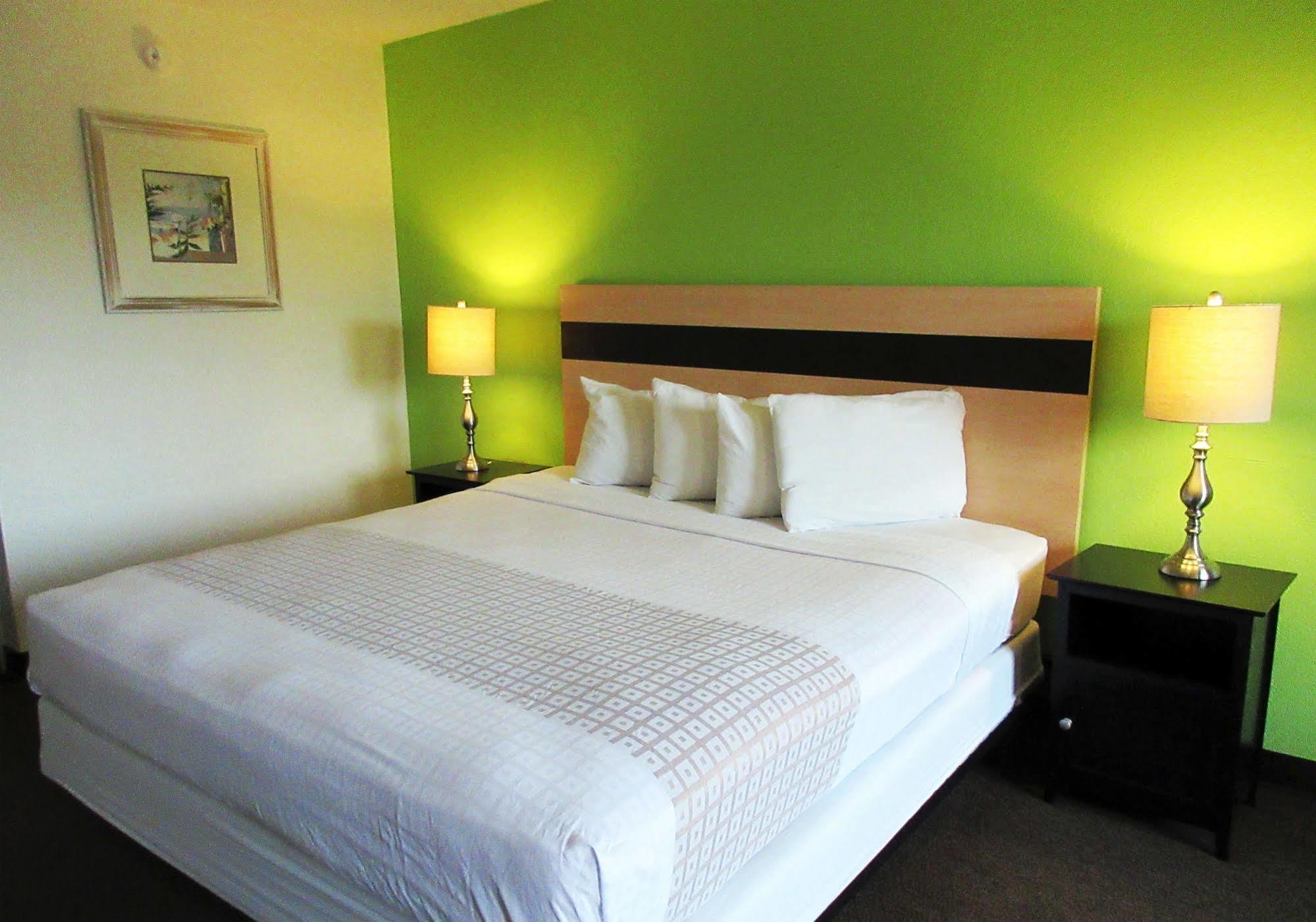 Roomba Inn & Suites At Old Town Kissimmee Eksteriør billede