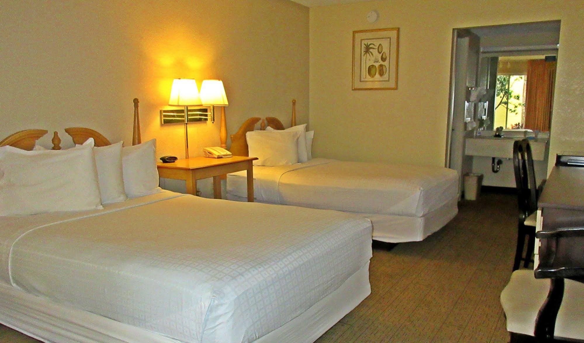 Roomba Inn & Suites At Old Town Kissimmee Eksteriør billede